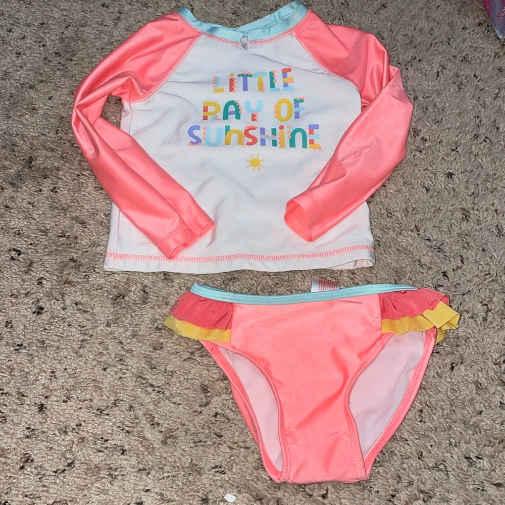Rashguard swimsuit.
